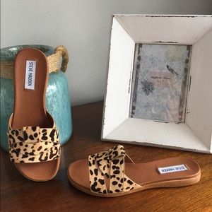 Steve Madden Vivian Leopard Slides